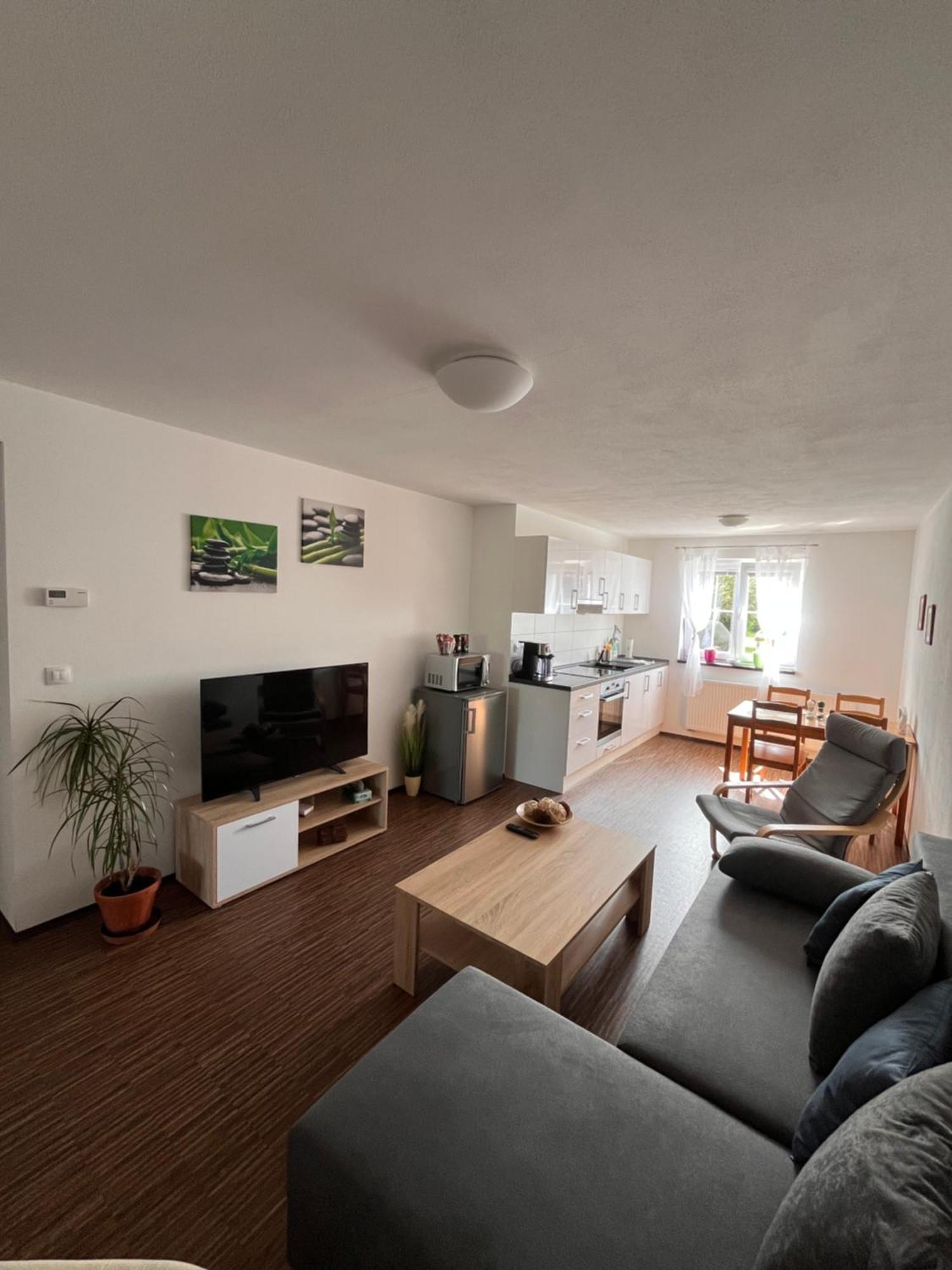 Chodová Planá Apartman Sadova 430 מראה חיצוני תמונה